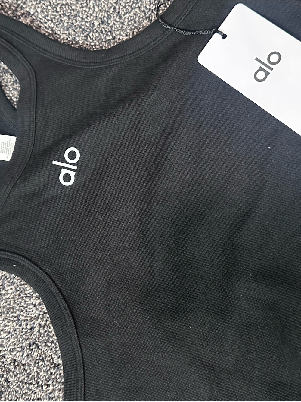 ALO Yoga Black Ribbed Crop Tank with White Logo Tag - Picture 3 of 7